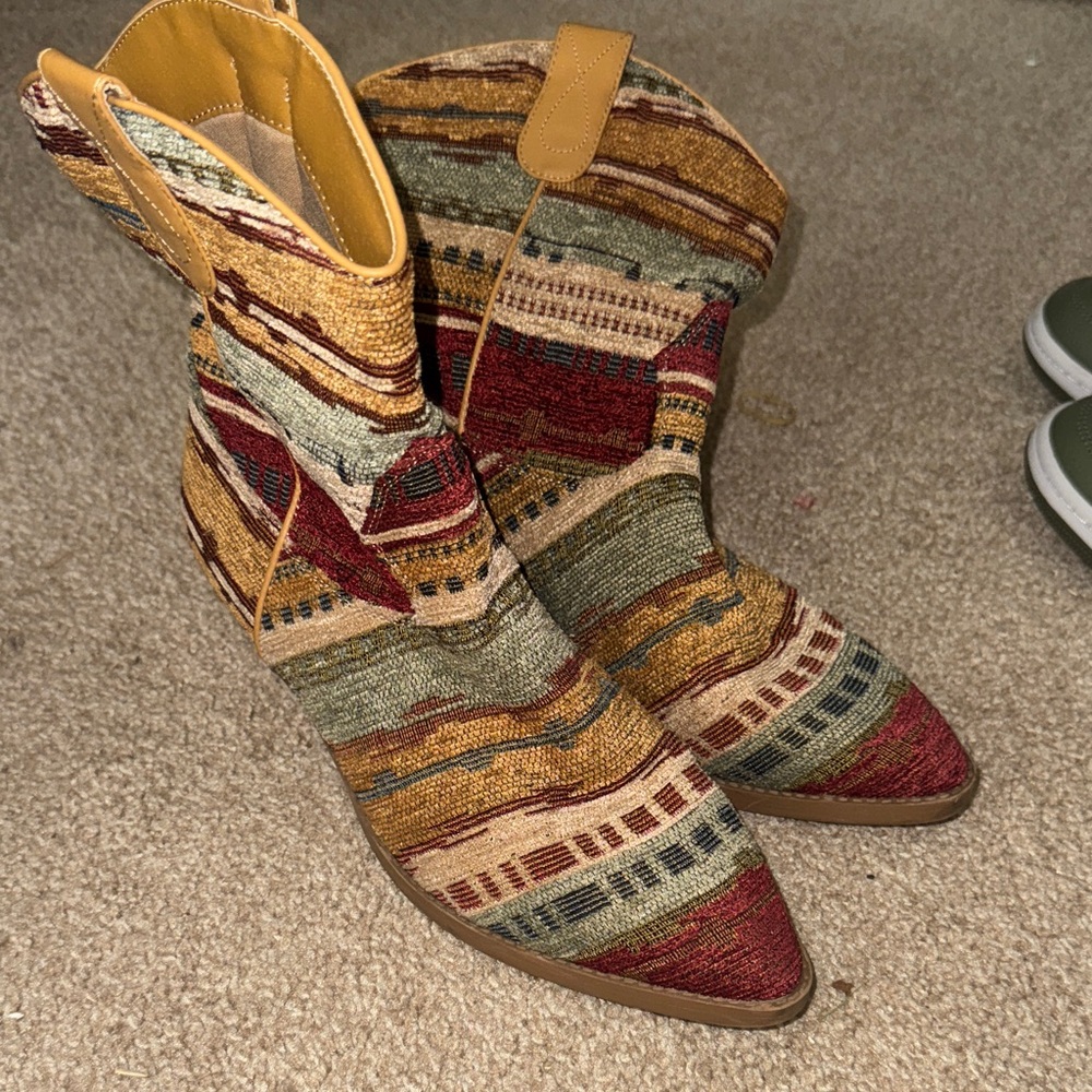 Multicolor Patterned Women's Boots